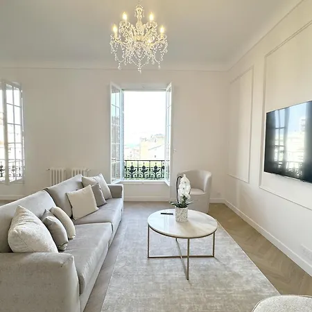Appartement 3 Pieces Renove Limitrophe Monaco *